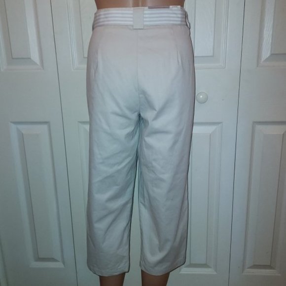 White Stag Stone w/Stone/White Stripe Belt Capri Size 6 NWT - Picture 3 of 4